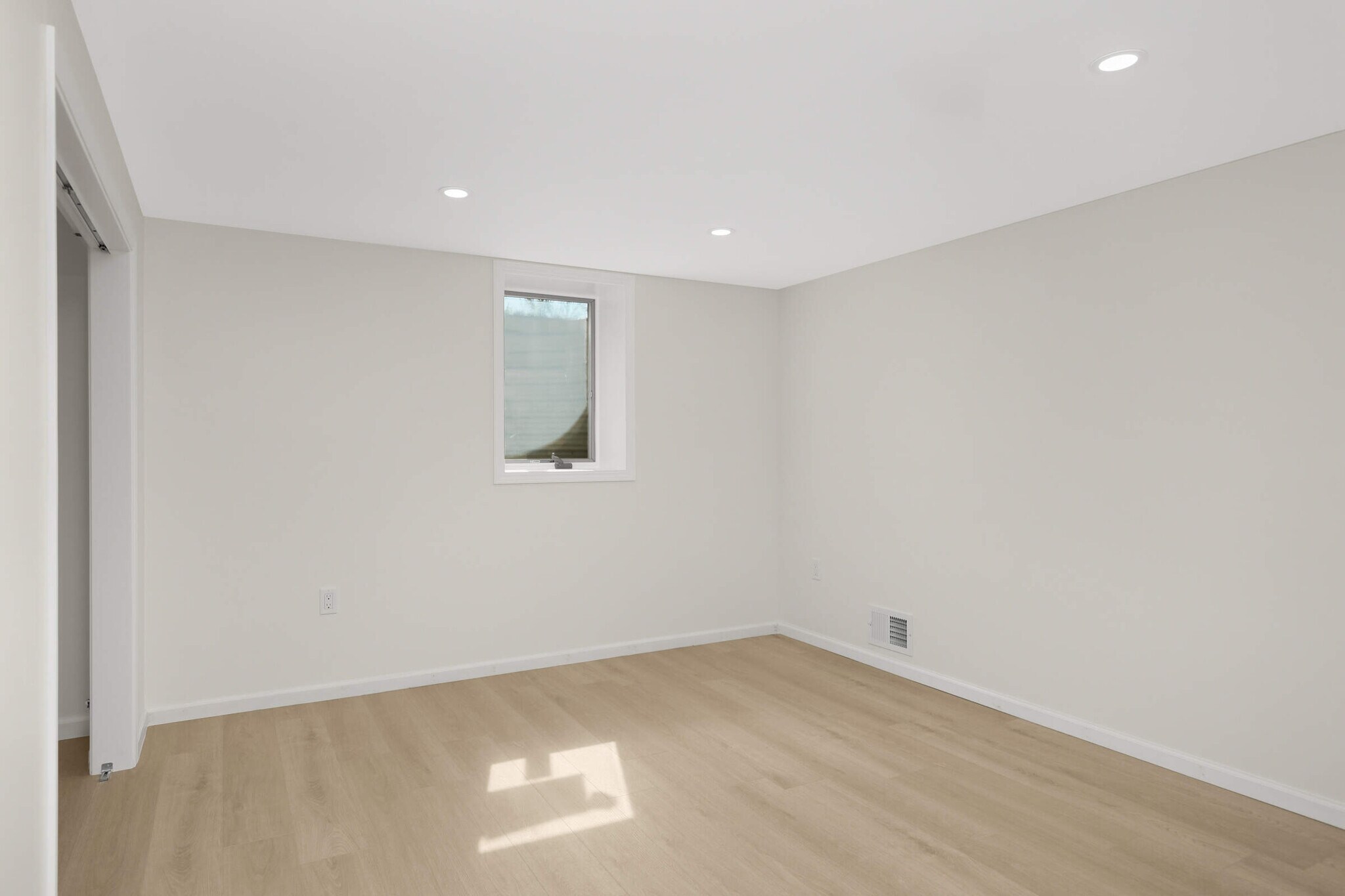 Building Photo - 1415 Nevada Ave