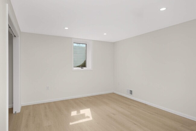 Building Photo - 1415 Nevada Ave