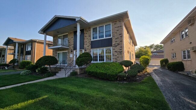 Building Photo - 4508 Elm Ave