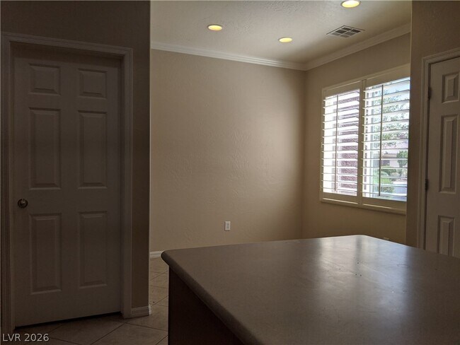 Building Photo - 7437 Ravines Ave