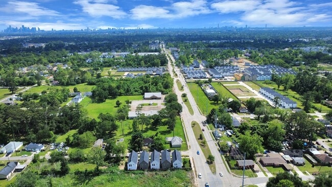 Building Photo - 1044 Homer St