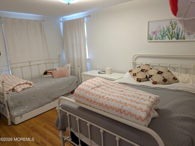 Building Photo - 2113 Edgewood Pl