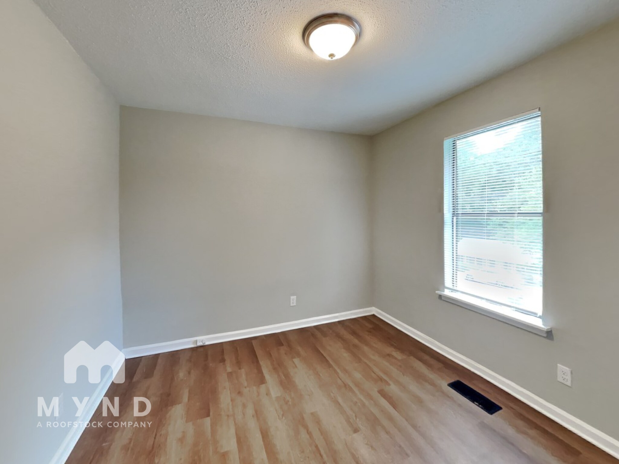 Building Photo - 3125 Cobblestone Dr
