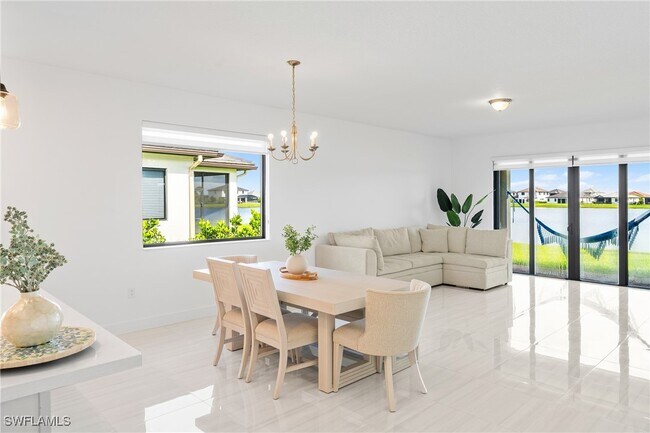 Building Photo - 4951 Brigata Wy