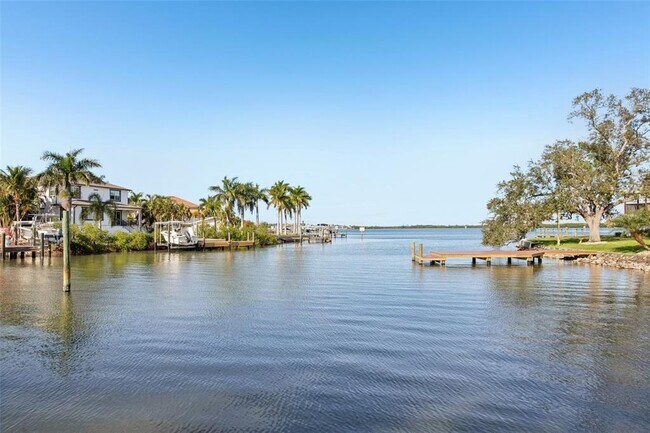 Building Photo - 1739 Bayou Grande Blvd NE