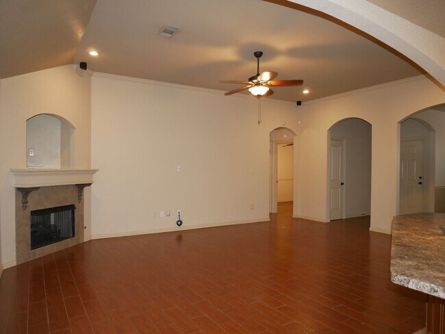 Building Photo - 1216 Bur Pl