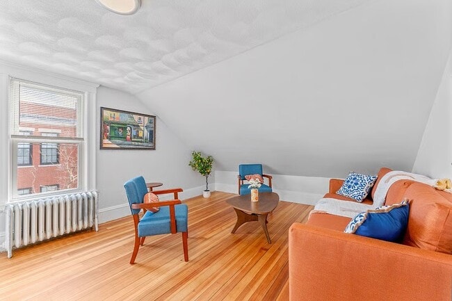 Building Photo - 29 Harbor St