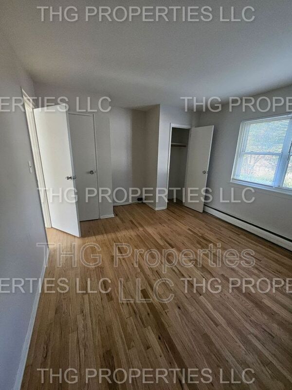 Building Photo - 27-55 Green Street APT# 40A