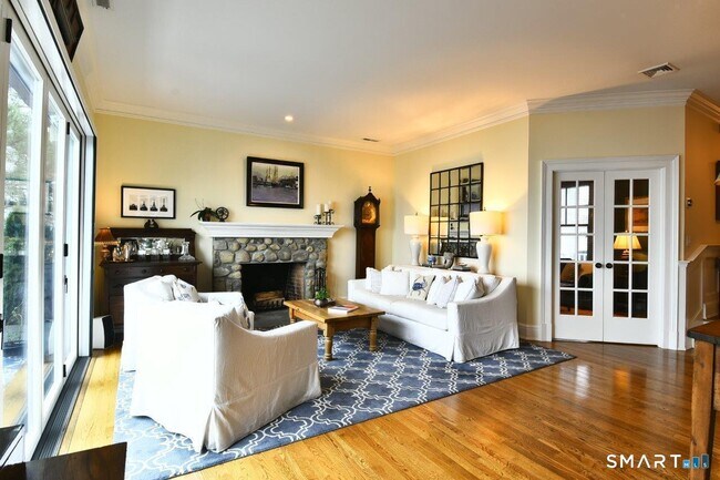 Building Photo - 50 Shorefront Park