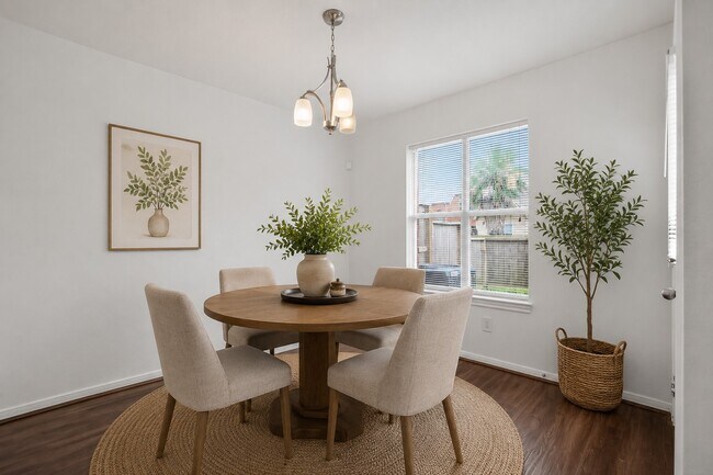 Building Photo - 1618 Grable Cove Ln