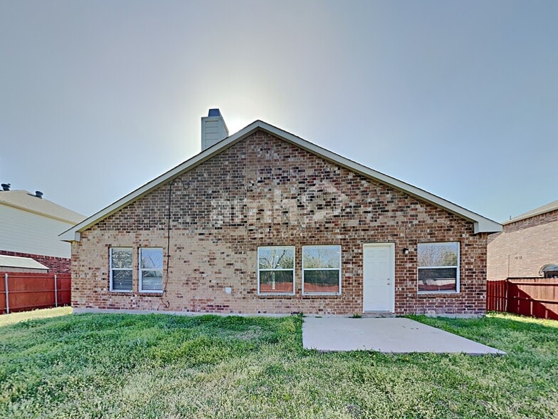 Building Photo - 1415 Spinnaker Way