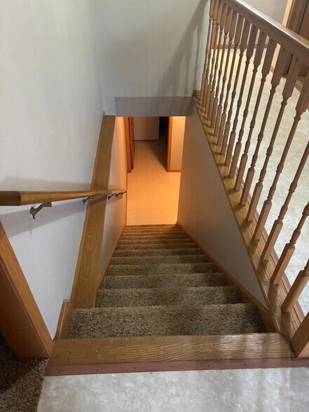 Building Photo - 2059 Schanock Dr