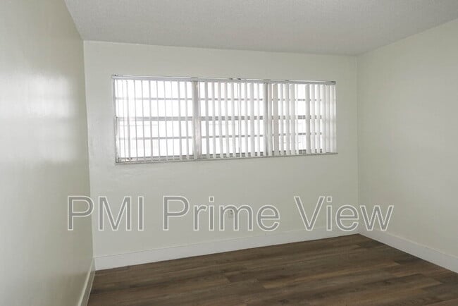 Building Photo - 505 NW 72nd Ave