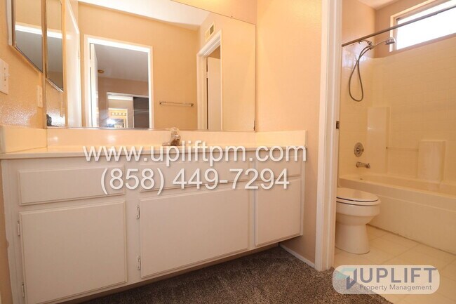 Building Photo - 8281 Gold Coast Dr