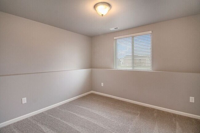 Building Photo - 16044 Bedington Dr