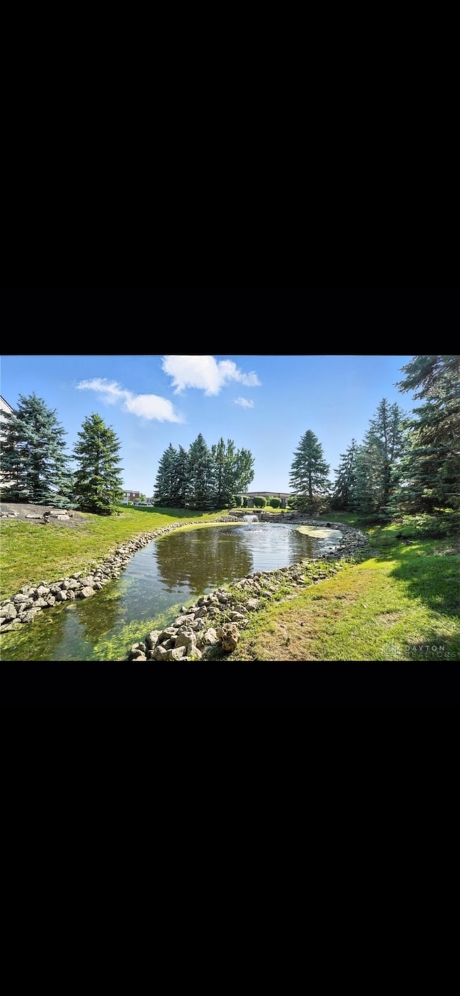 Building Photo - 3492 King Edward Wy