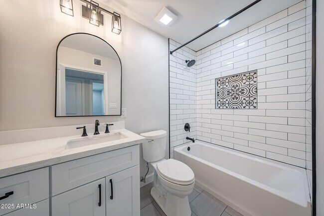 Building Photo - 11202 N 43rd Dr