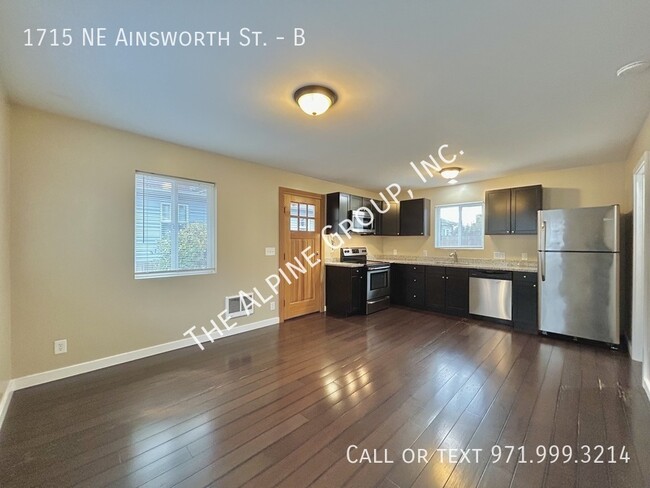 Building Photo - Cozy One Bedroom near Alberta Park!