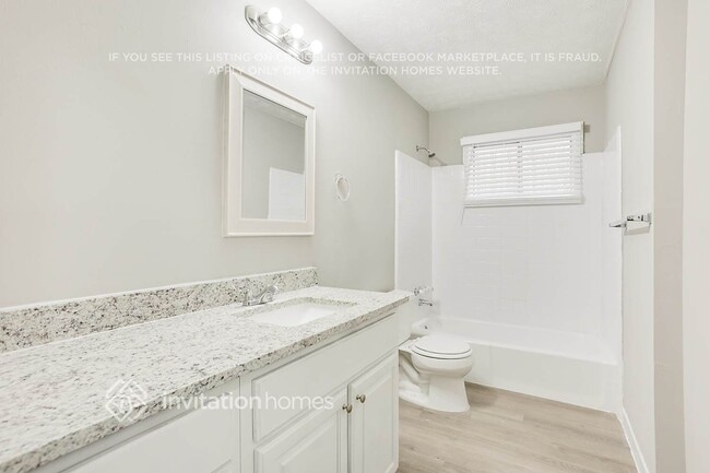 Building Photo - 3370 Creekway Dr