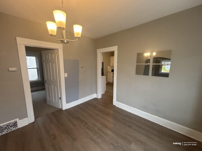 Building Photo - 3366 W 88th St