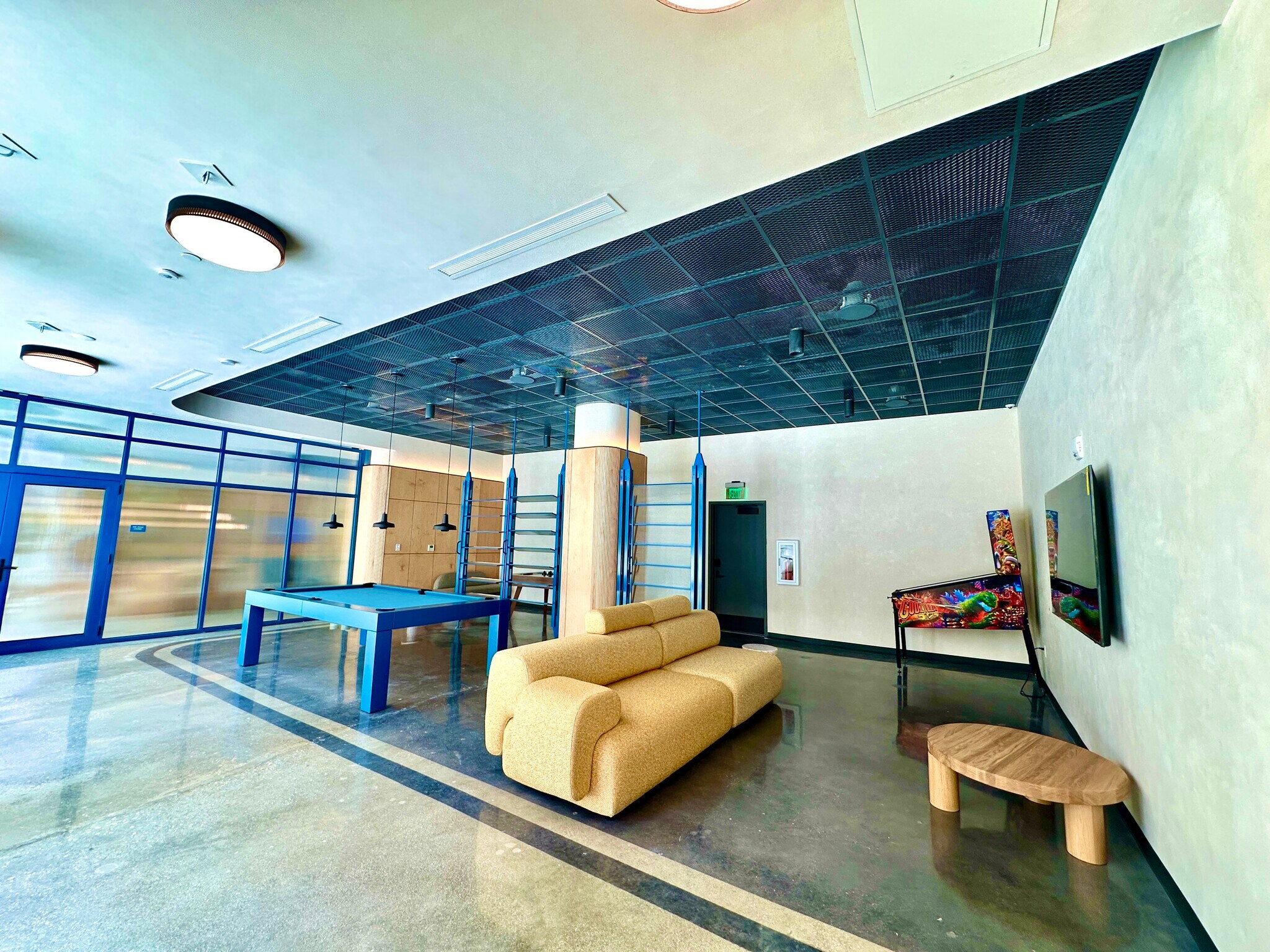 Building Photo - 130 NE 23rd St