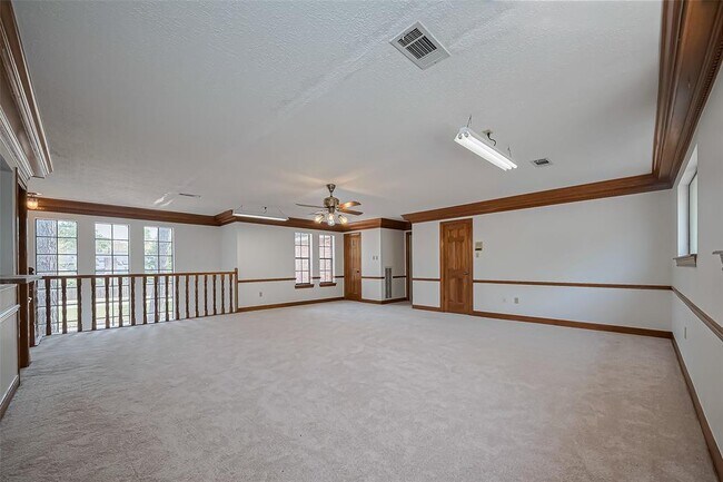 Building Photo - 18307 Champion Forest Dr