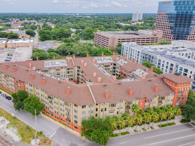 Building Photo - North Quarter of Downtown Orlando, conveni...