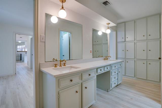 Building Photo - 890 Copper Canyon Rd