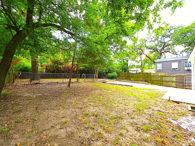 Building Photo - Fully Remodeled Home in the Heart of Tyler...