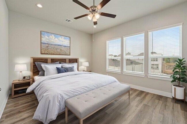 Building Photo - 9016 Lonestar Creekbend Ln