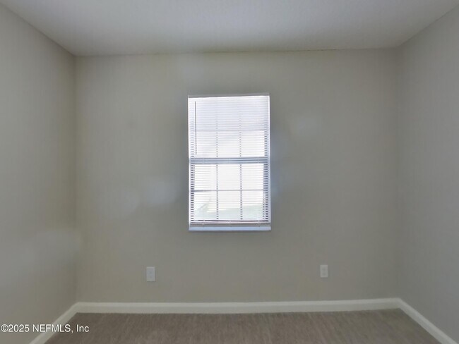 Building Photo - 1553 Kingfisher Blvd