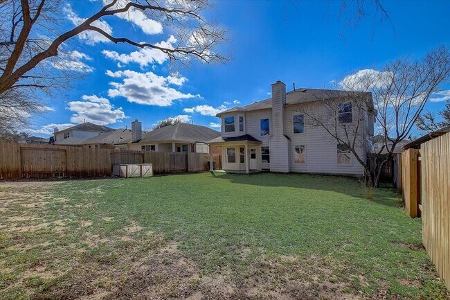 Building Photo - 537 Golden Creek Dr