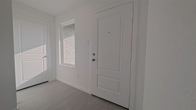 Building Photo - 21527 Cottonwood Mdws Trl