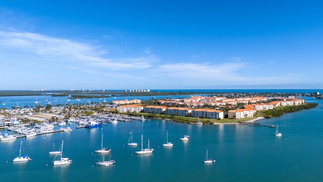 Building Photo - 4003 S Indian River Dr