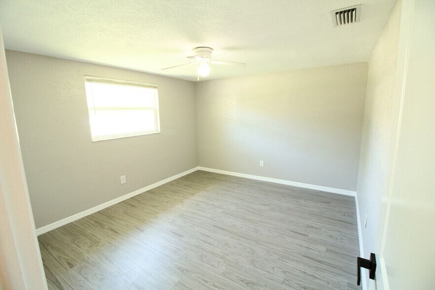 Building Photo - 4632 Salvia St