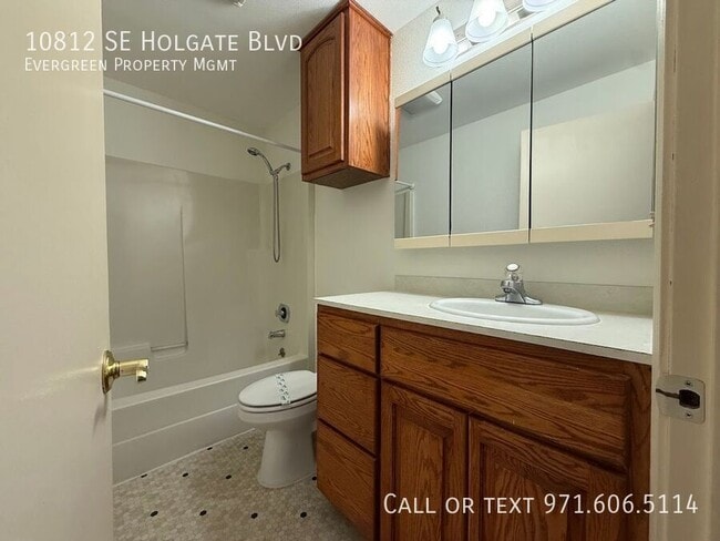 Building Photo - 10812 SE Holgate Blvd