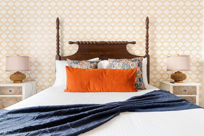 Building Photo - 6235 E Thunderbird Rd