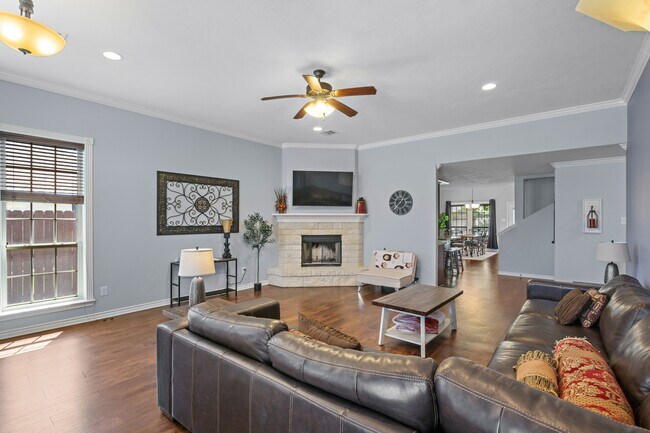 Building Photo - 941 Dove Landing Ave