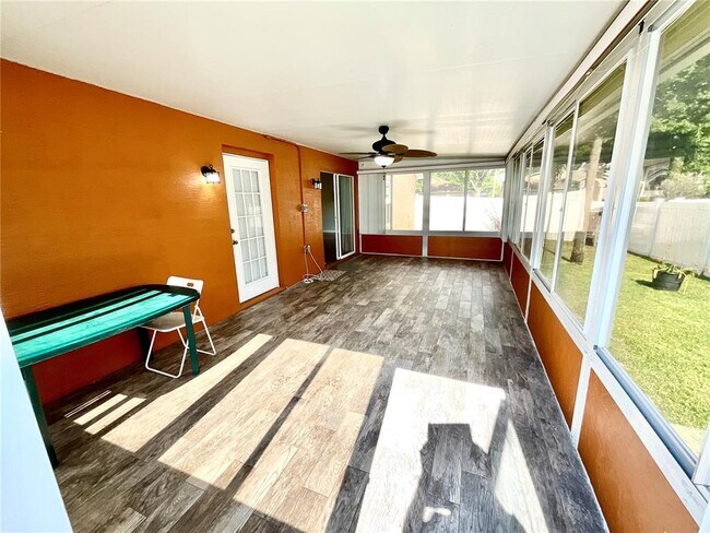 Building Photo - 6930 Bandura Ave