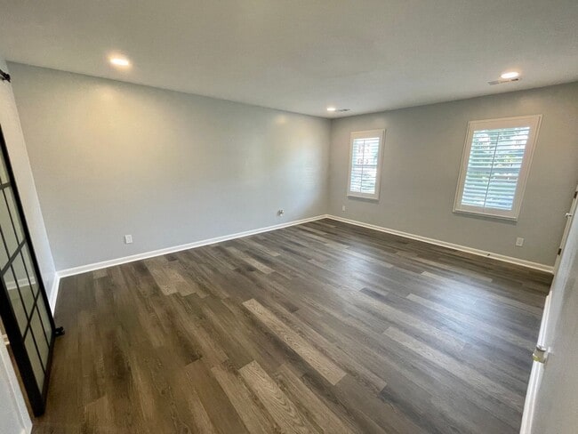 Building Photo - Gorgeous One of a Kind Home! - Available Now!