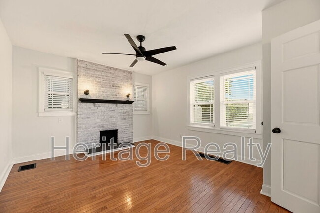 Building Photo - 3820 Sutherland Ave