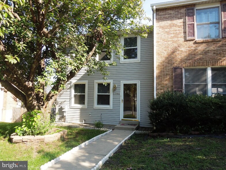 Primary Photo - 1786 Springfield Ln