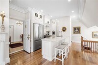 Building Photo - 541 Bellevue Ave