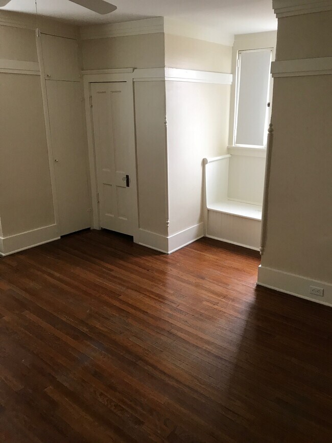 Bedroom - 914 S Los Robles Ave