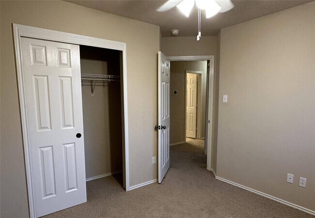 Building Photo - 10214 Maydelle Dr