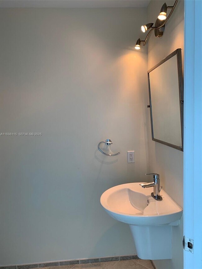 Building Photo - 60 SW 13th St