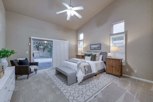 Building Photo - Impressive 4 Bedroom 2.5 Bath home with Po...