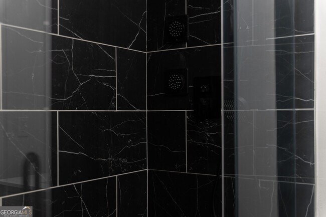 Building Photo - 1180 Fleming St