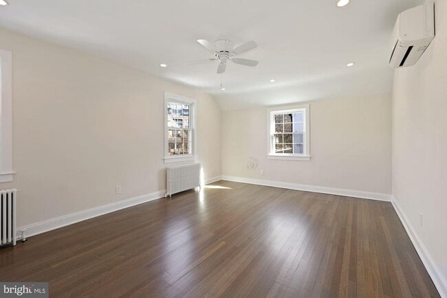 Building Photo - 4816 Leland St