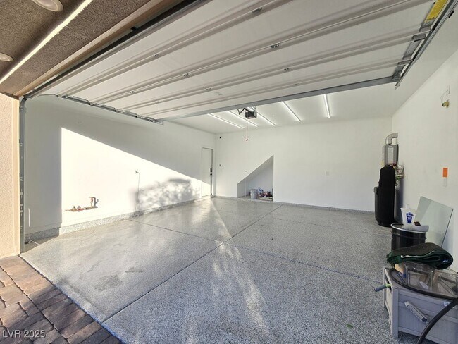 Building Photo - 4160 Elegant Chateau St